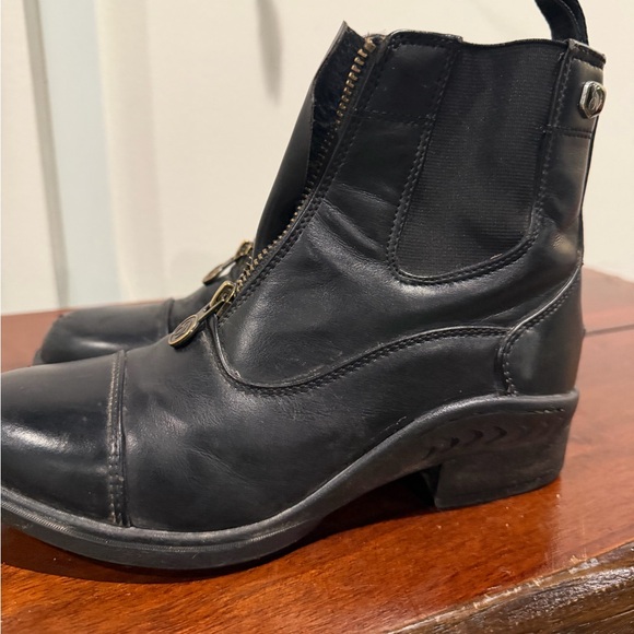 Black Kids Boots - Picture 3 of 4